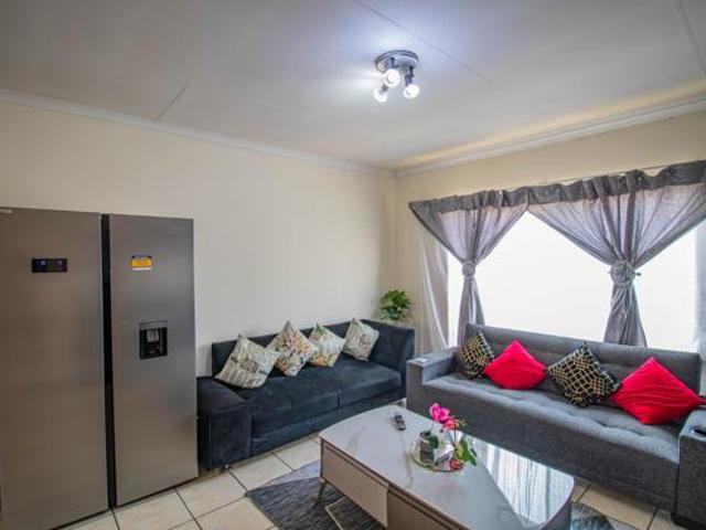 Apartment for sale in Tembisa, Gauteng