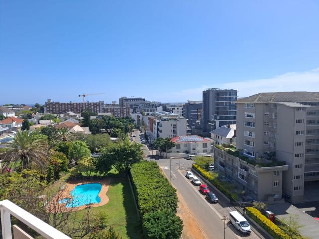 Apartment for rent in Green Point, Cape Town