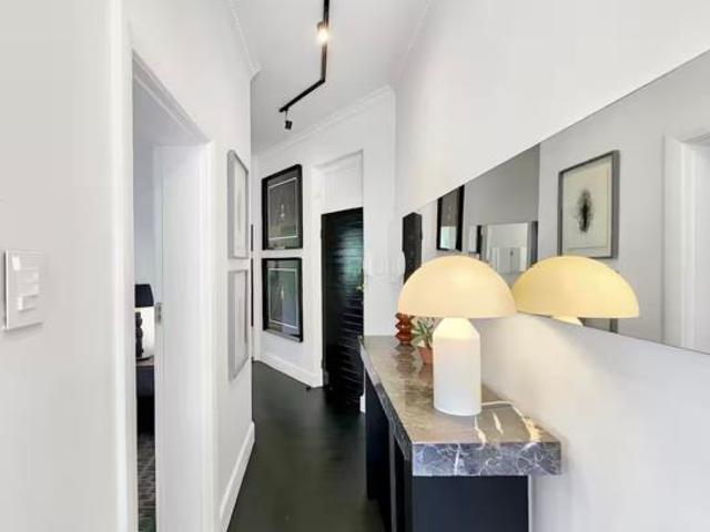 Apartment for sale in Cape Town, Western Cape