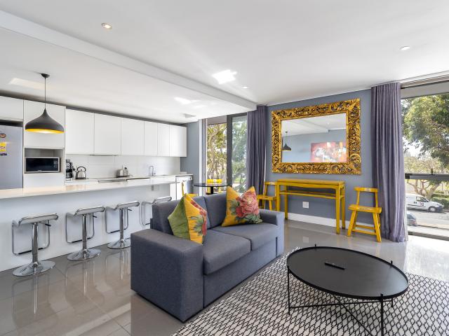 Apartment for rent in Green Point, Cape Town