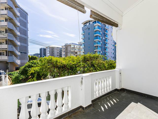Apartment for rent in Green Point, Cape Town