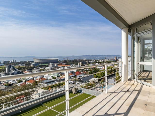 Apartment for sale in Green Point, Cape Town