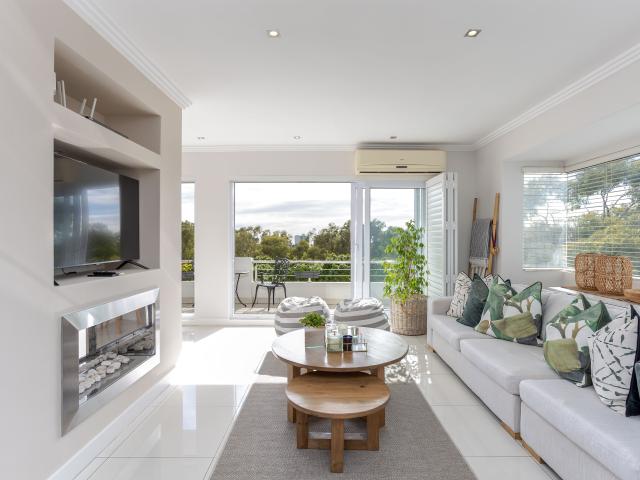 Apartment for rent in Green Point, Cape Town