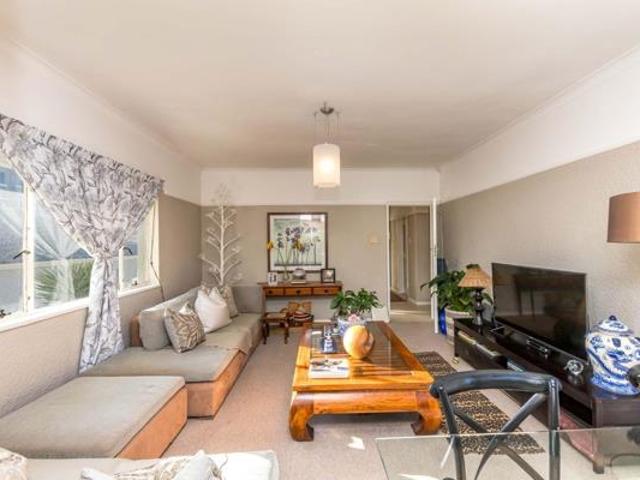 Apartment for sale in Cape Town, Western Cape