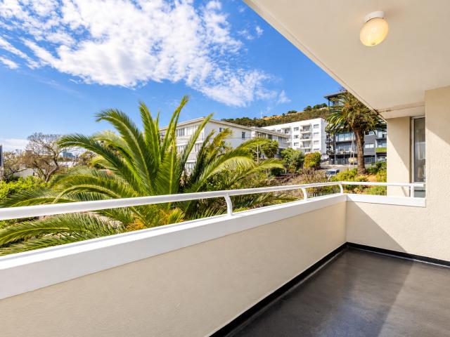 Apartment for rent in Green Point, Cape Town