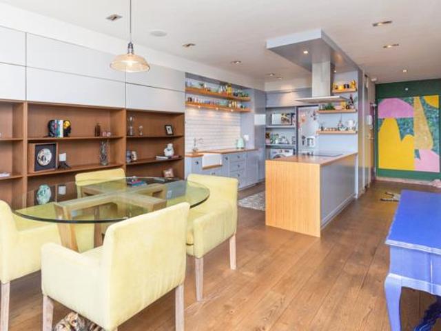 Apartment for sale in Cape Town, Western Cape