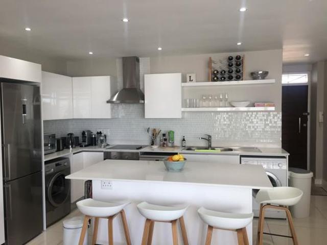 Apartment for rent in Cape Town, City of Cape Town
