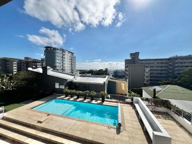 Apartment for rent in Green Point, Cape Town