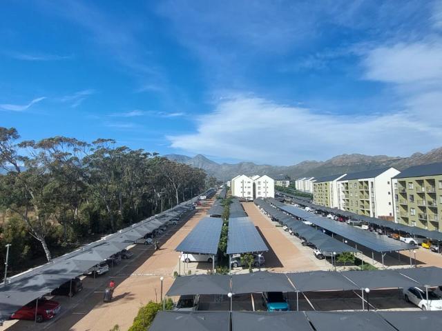 Apartment for rent in Temperance Town, City of Cape Town