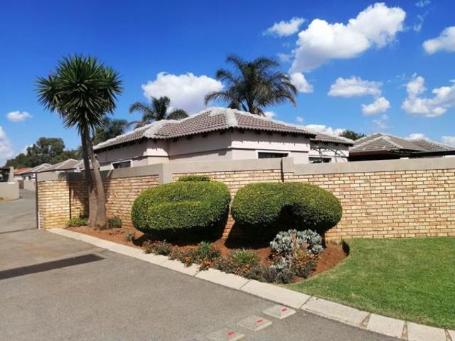 Apartment for sale in Westonaria, Gauteng