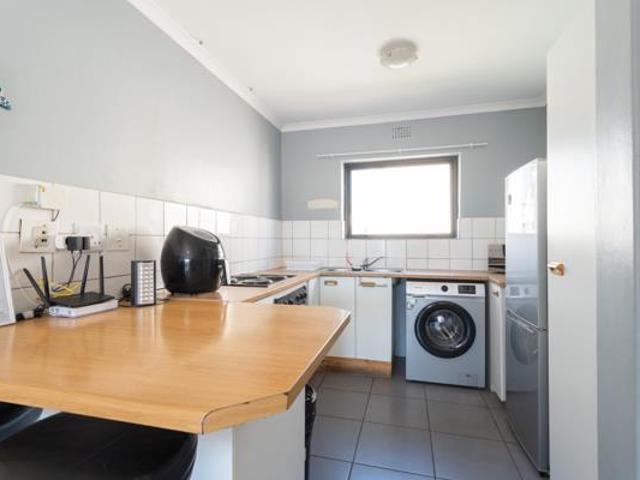 Apartment for sale in Cape Town, Western Cape