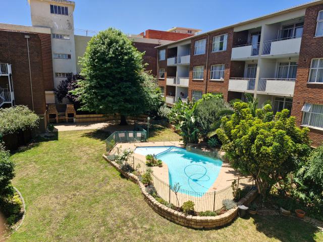 Apartment for sale in Vosloorus, Gauteng