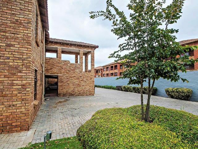 Apartment for sale in Nooitgedacht, Gauteng