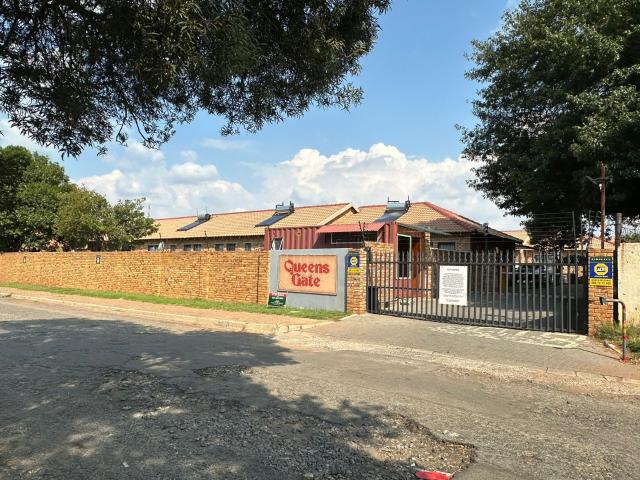 Apartment for sale in Nooitgedacht, Gauteng