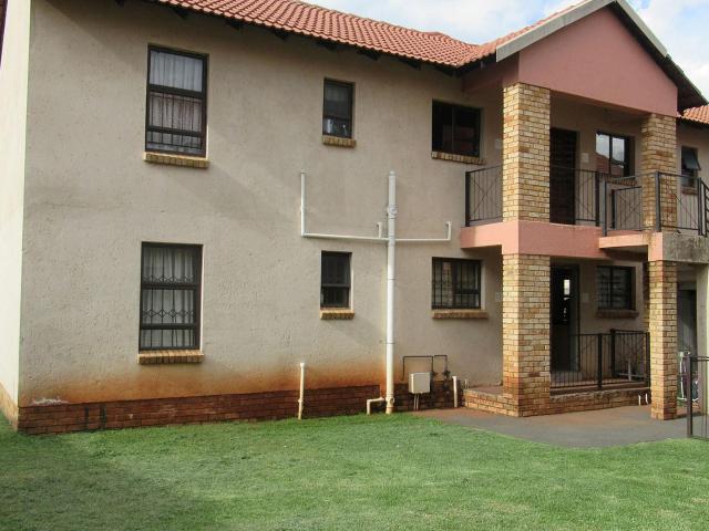 Apartment for sale in Nooitgedacht, Gauteng