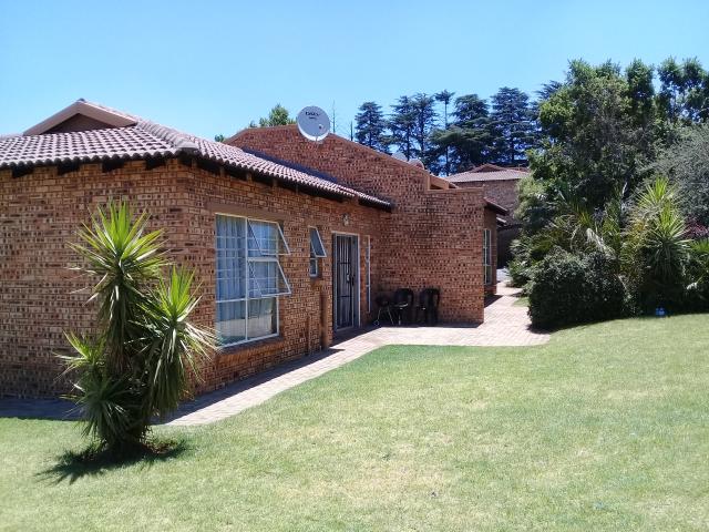 Apartment for sale in Nooitgedacht, Gauteng