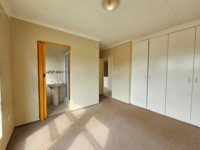 Apartment for rent in West Rand Garden estates, Westonaria Local Municipality