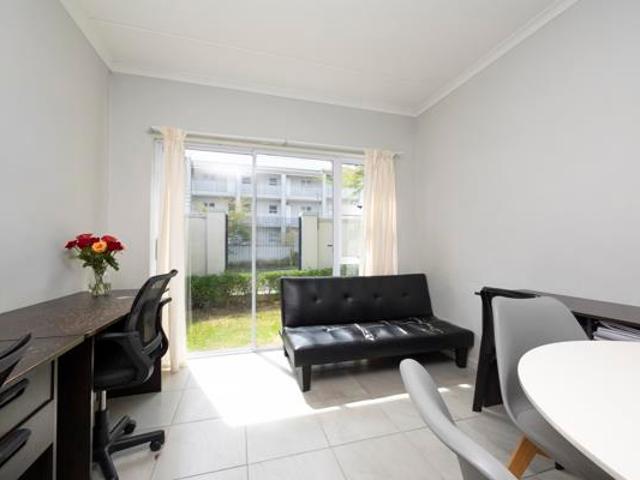Apartment for sale in Cape Town, Western Cape