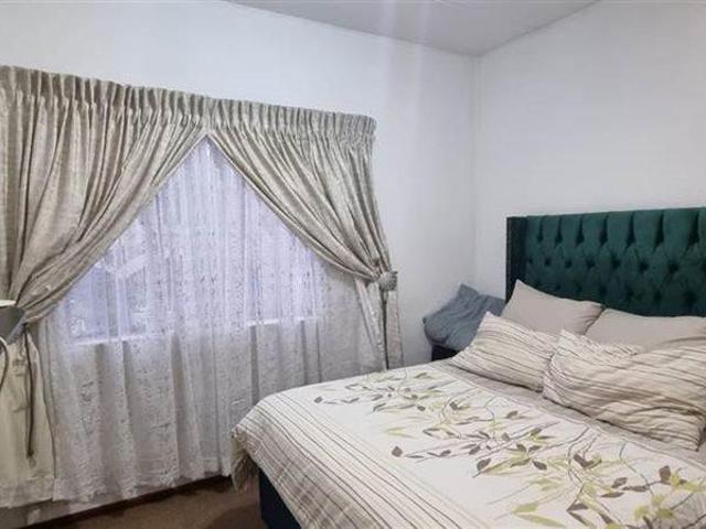 Apartment for sale in Vosloorus, Gauteng