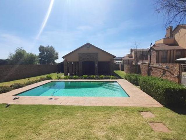 Apartment for sale in Vosloorus, Gauteng