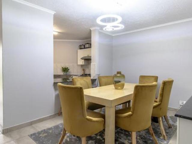 Apartment for sale in Vosloorus, Gauteng