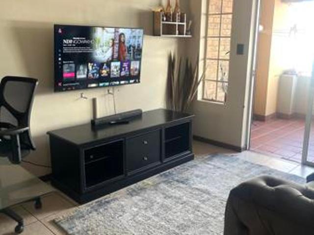 Apartment for sale in Vosloorus, Gauteng