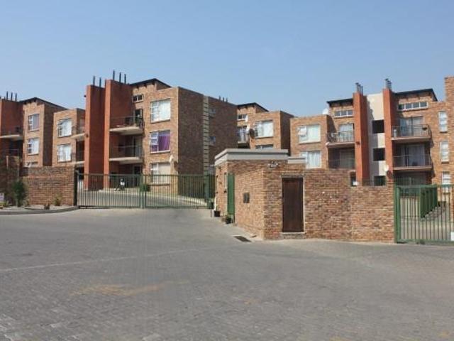 Apartment for sale in Vosloorus, Gauteng