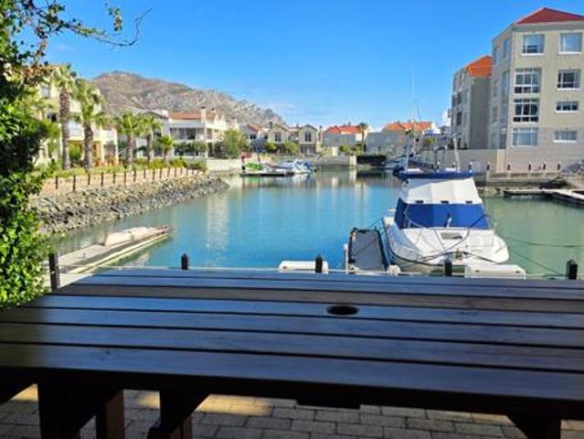 Apartment for sale in Cape Town, Western Cape