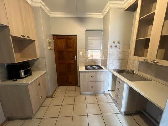 Apartment for rent in Waterkloof, Gauteng