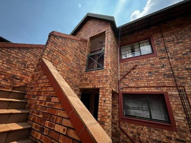 Apartment for rent in Waterkloof, Gauteng