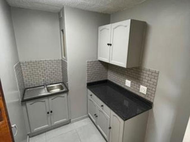 Apartment for rent in Waterkloof, Gauteng