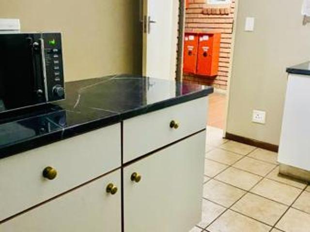 Apartment for rent in Waterkloof, Gauteng