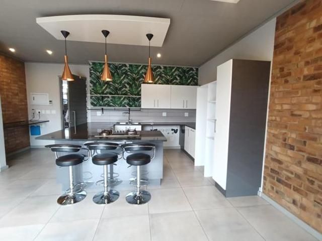 Apartment for rent in Waterkloof, Gauteng