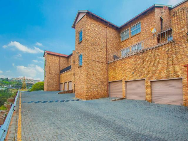 Apartment for sale in Nooitgedacht, Gauteng