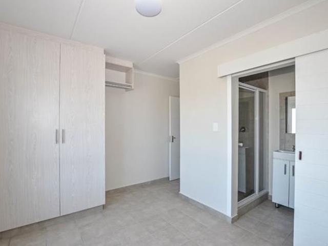 Apartment for sale in Cape Town, Western Cape