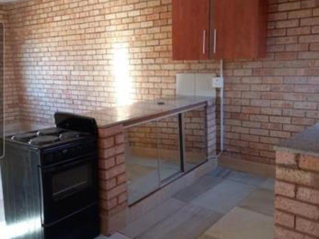 Apartment for rent in Seaview, Kwazulu-natal