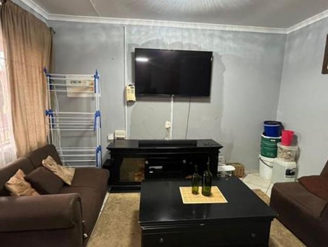 Apartment for sale in West Rand Garden estates, Westonaria Local Municipality