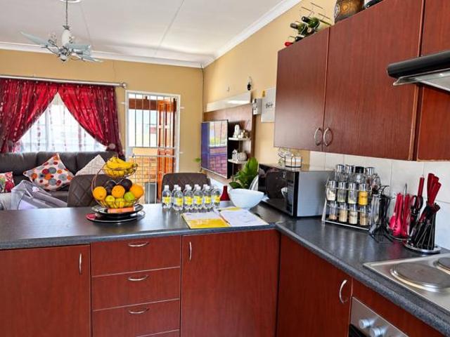 Apartment for sale in West Rand Garden estates, Westonaria Local Municipality