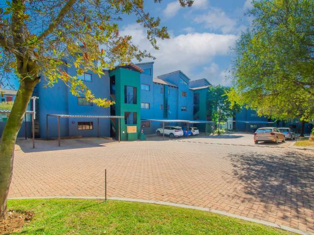 Apartment for sale in Nooitgedacht, Gauteng