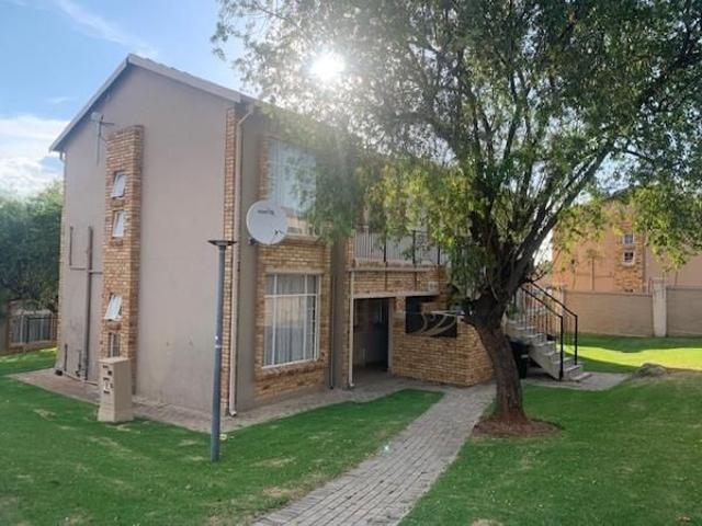 Apartment for rent in Nooitgedacht, Gauteng