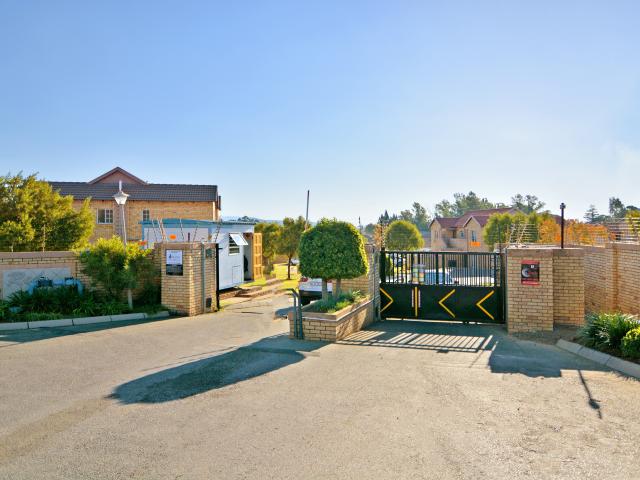 Apartment for rent in Nooitgedacht, Gauteng