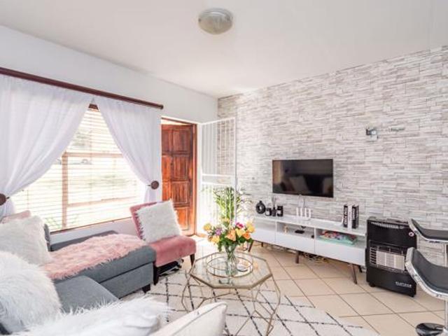 Apartment for sale in Westonaria, Gauteng