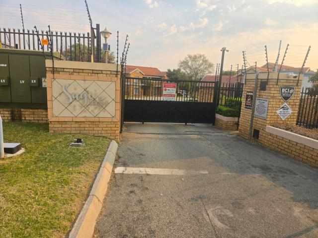 Apartment for sale in Nooitgedacht, Gauteng