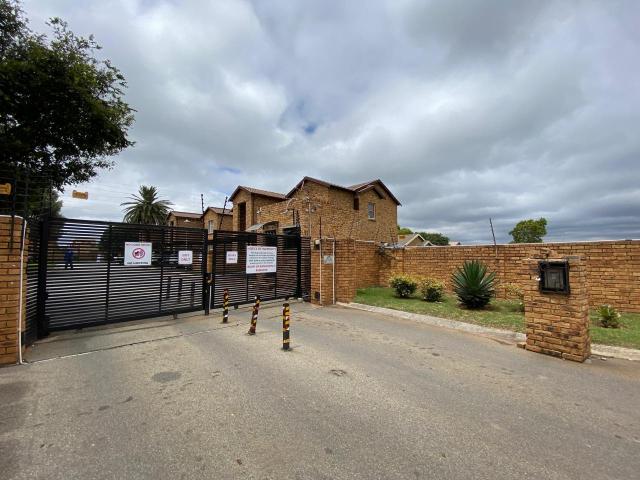 Apartment for rent in Nooitgedacht, Gauteng