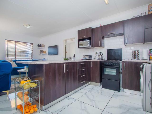 Apartment for sale in Nooitgedacht, Gauteng