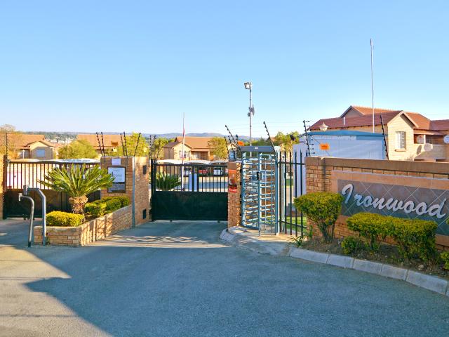 Apartment for rent in Roodepoort, City of Johannesburg Metropolitan Municipality