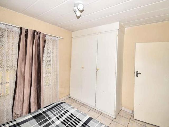 Apartment for sale in West Rand Garden estates, Westonaria Local Municipality