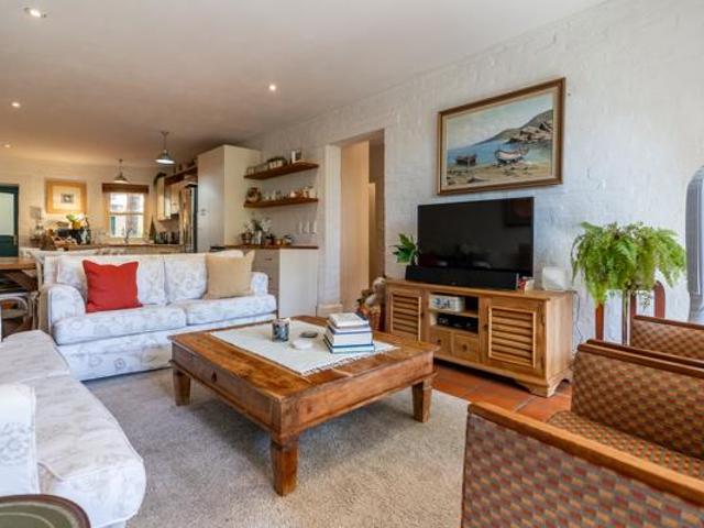 Apartment for sale in Cape Town, Western Cape
