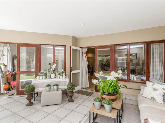 Apartment for sale in Vosloorus, Gauteng