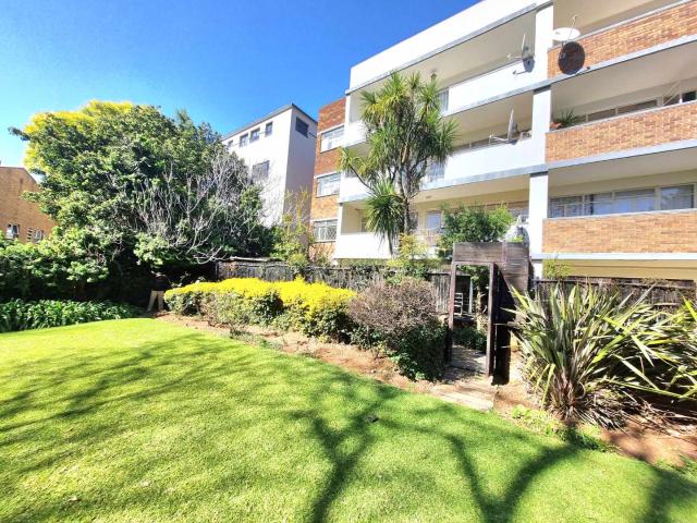 Apartment for sale in Sandton, City of Johannesburg Metropolitan Municipality